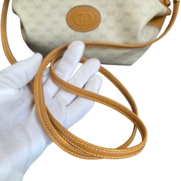 Vintage Gucci Micro GG Barrel Bag Cream Tan Crossbody 1980s Italy 007 115 5770 - Picture 12 of 16